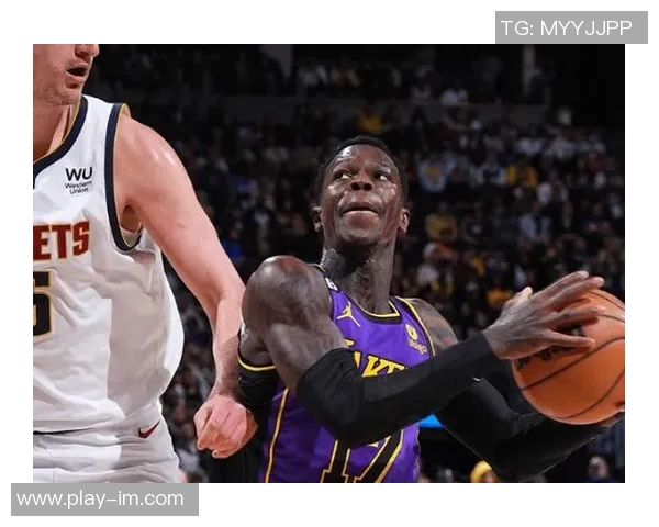 马祖拉称赞A西蒙斯手感火热助力球队攻防两端提升表现