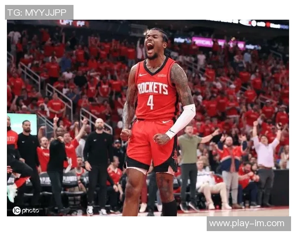 杰伦格林复出表现平平替补出战20分钟贡献12分3助攻三分球命中率50