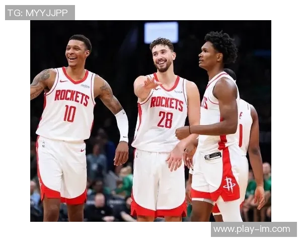 黄蜂篮板优势显著全场65-31领先爵士前场篮板21-11表现抢眼 黄蜂篮板优势显著全场65-31领先爵士前场篮板21-11表现抢眼